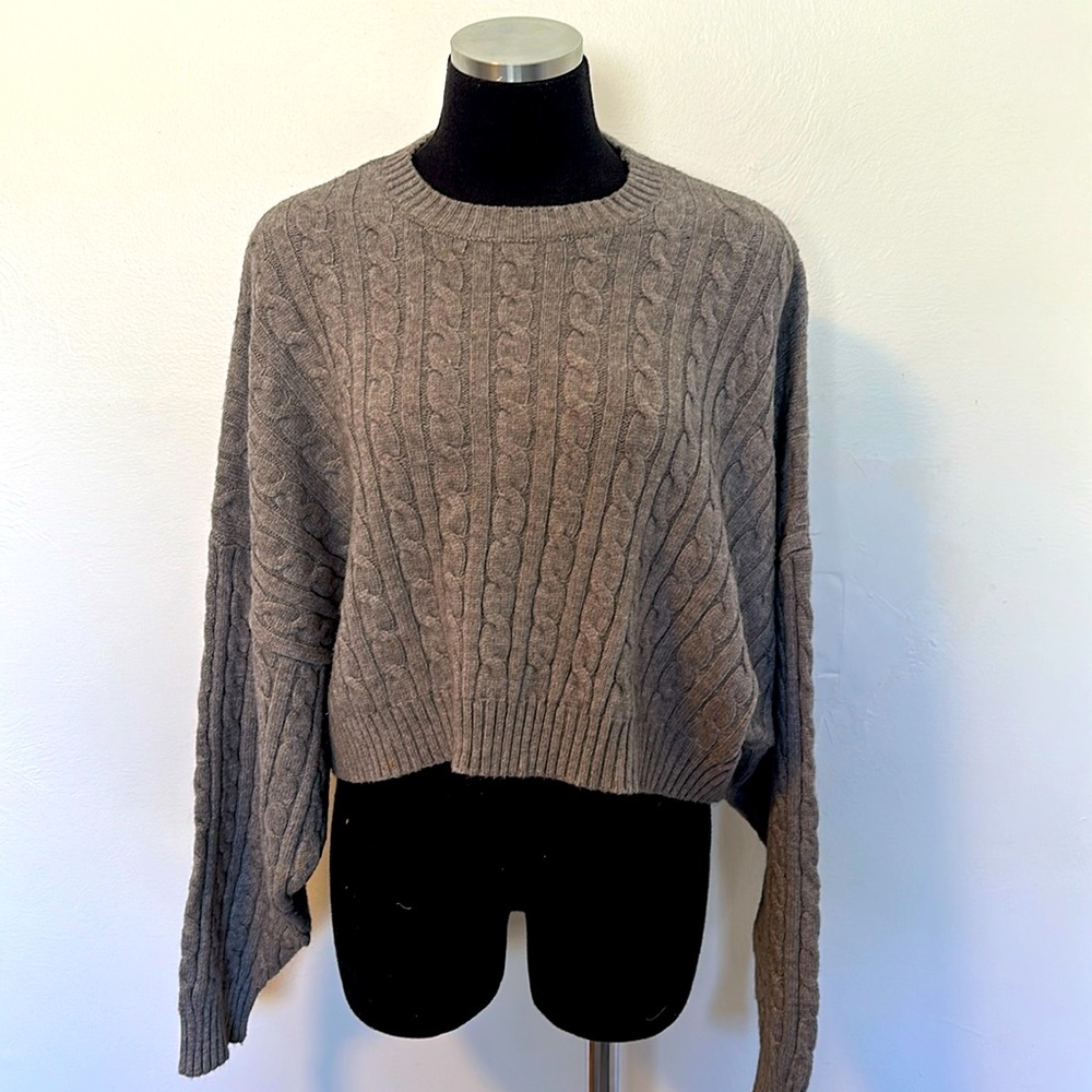 Cropped sweater